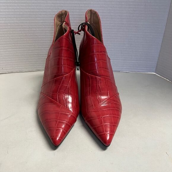 ZARA Trafaluc Shoes - ZARA Trafaluc Red Croc Embossed Point Toe Stiletto Heel Ankle Boots 38 US 7.5-8